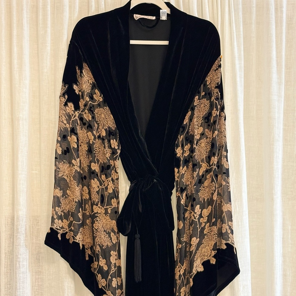 Vintage Jacalyn Bennett Robe